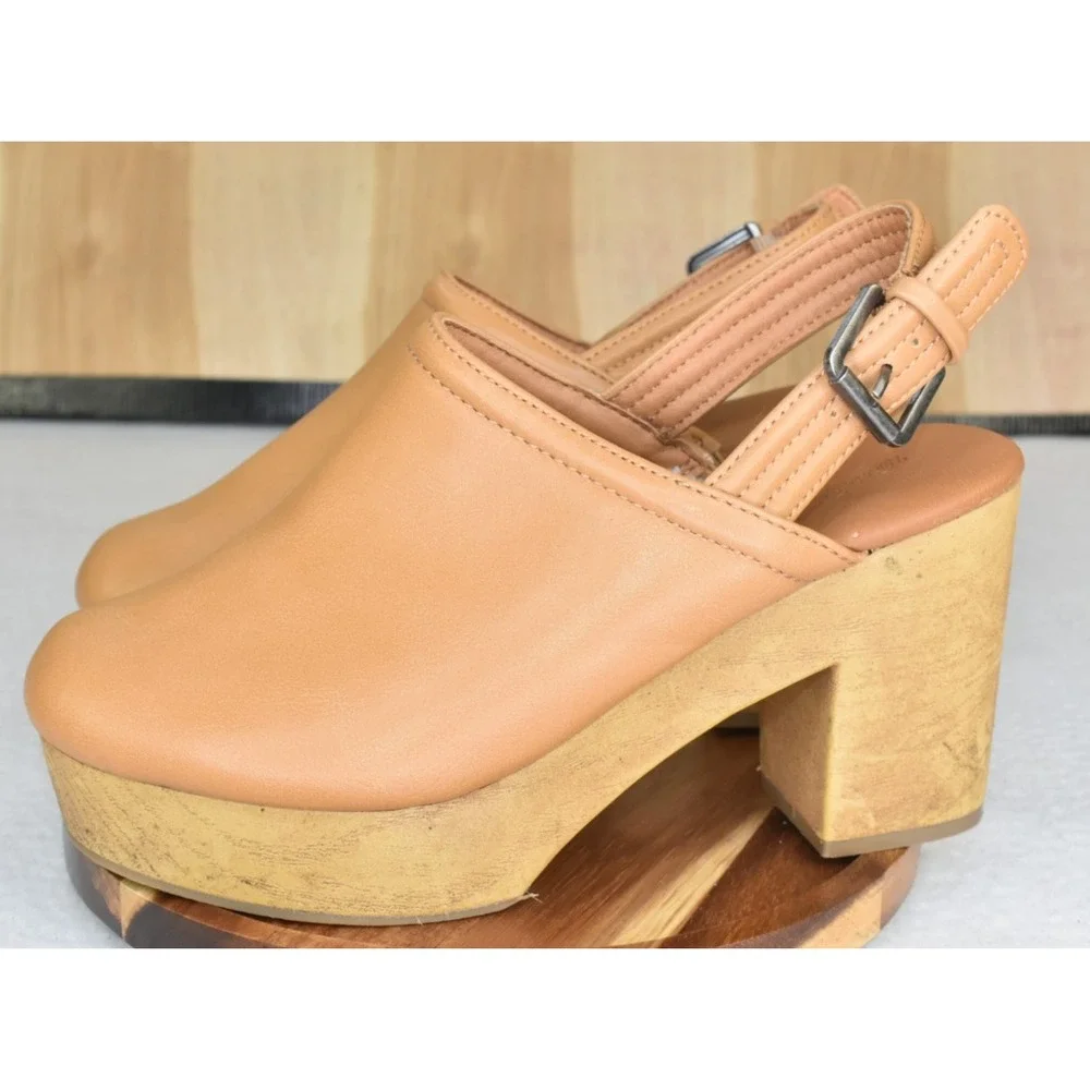 Universal Thread Watson Women Sz 7 Tan Platform Slingback Closed Toe Block Heel